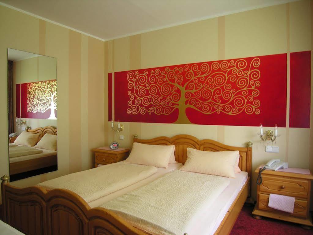 Studentenmuehle Hotel - Restaurant Nomborn Екстер'єр фото
