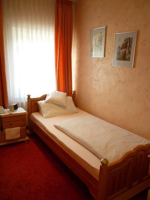 Studentenmuehle Hotel - Restaurant Nomborn Екстер'єр фото